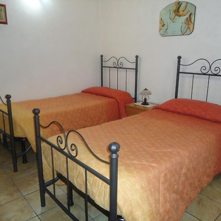 Pineta Monserrato Módica Habitación foto